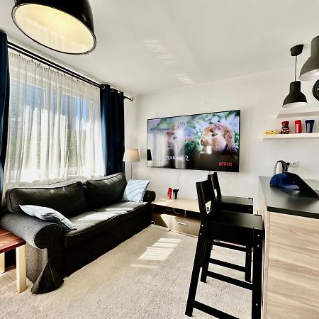 Neon 2 - Fast Wifi 70'Tv Netflix Hbo Max Appletv+ Apartment วอร์ซอ ภายนอก รูปภาพ